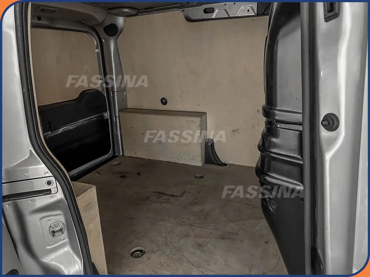 Fiat Doblò Furgone usata a Milano (10)