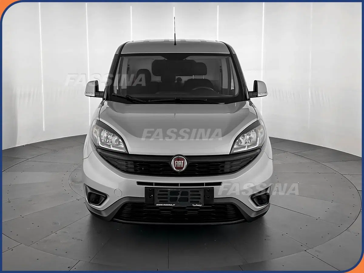 Fiat Doblò Furgone usata a Milano (2)