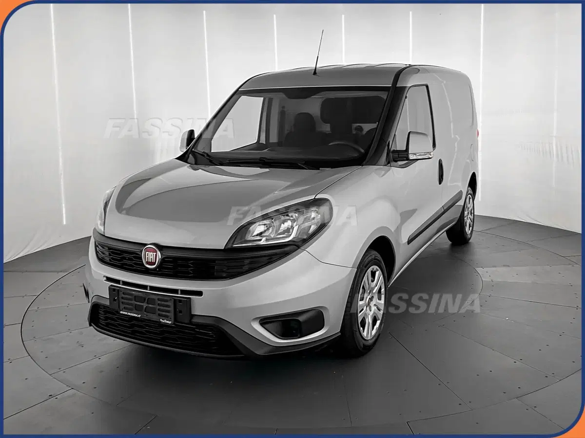 Fiat Doblò Furgone usata a Milano (3)