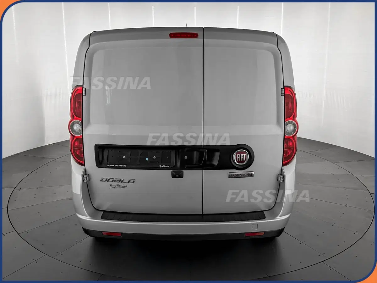 Fiat Doblò Furgone usata a Milano (5)