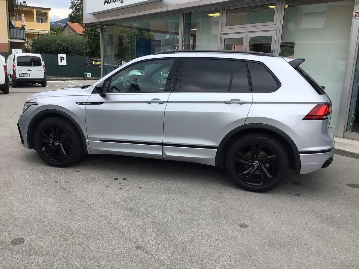 Volkswagen Tiguan usata a Genova (8)