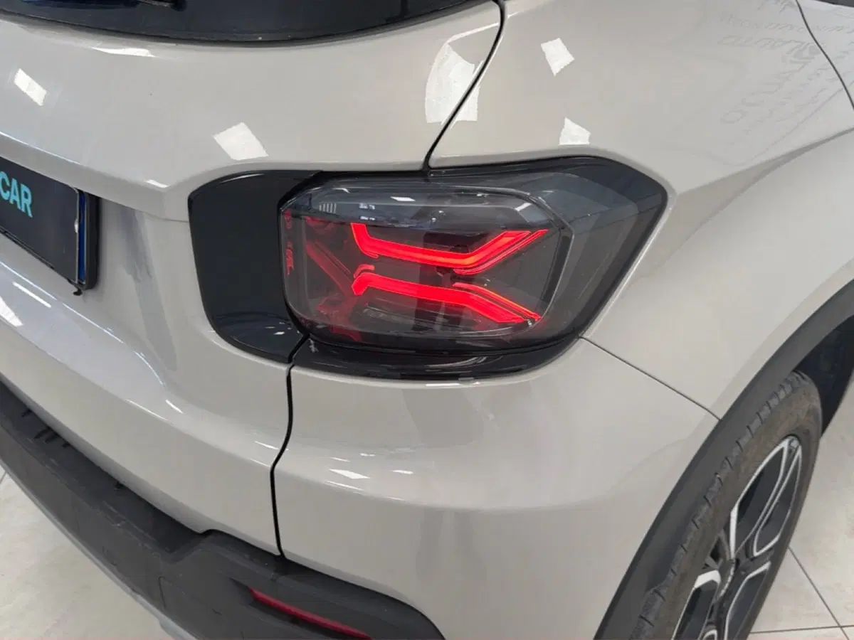 Jeep Avenger usata a Palermo (17)