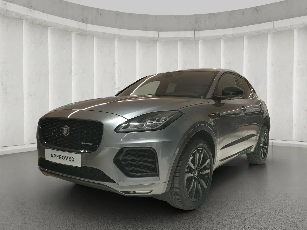 Jaguar E-Pace usata a Milano