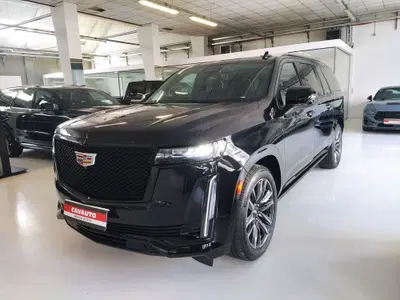 Cadillac Escalade ESV 6.2 V8 Sport Platinum Gpl 4wd auto del 2024 usata a Monza