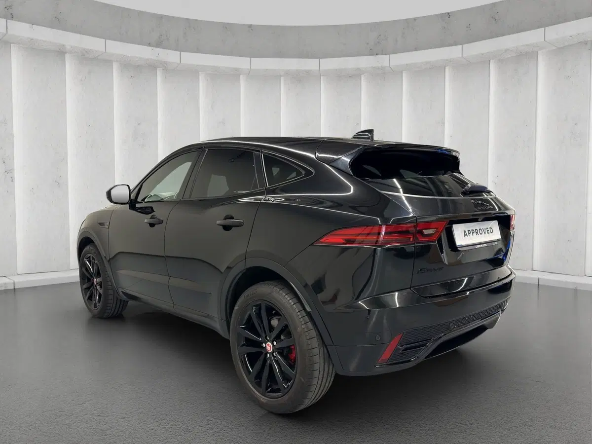 Jaguar E-Pace usata a Milano (12)