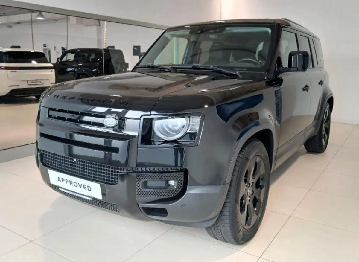 Land Rover Defender usata a Venezia