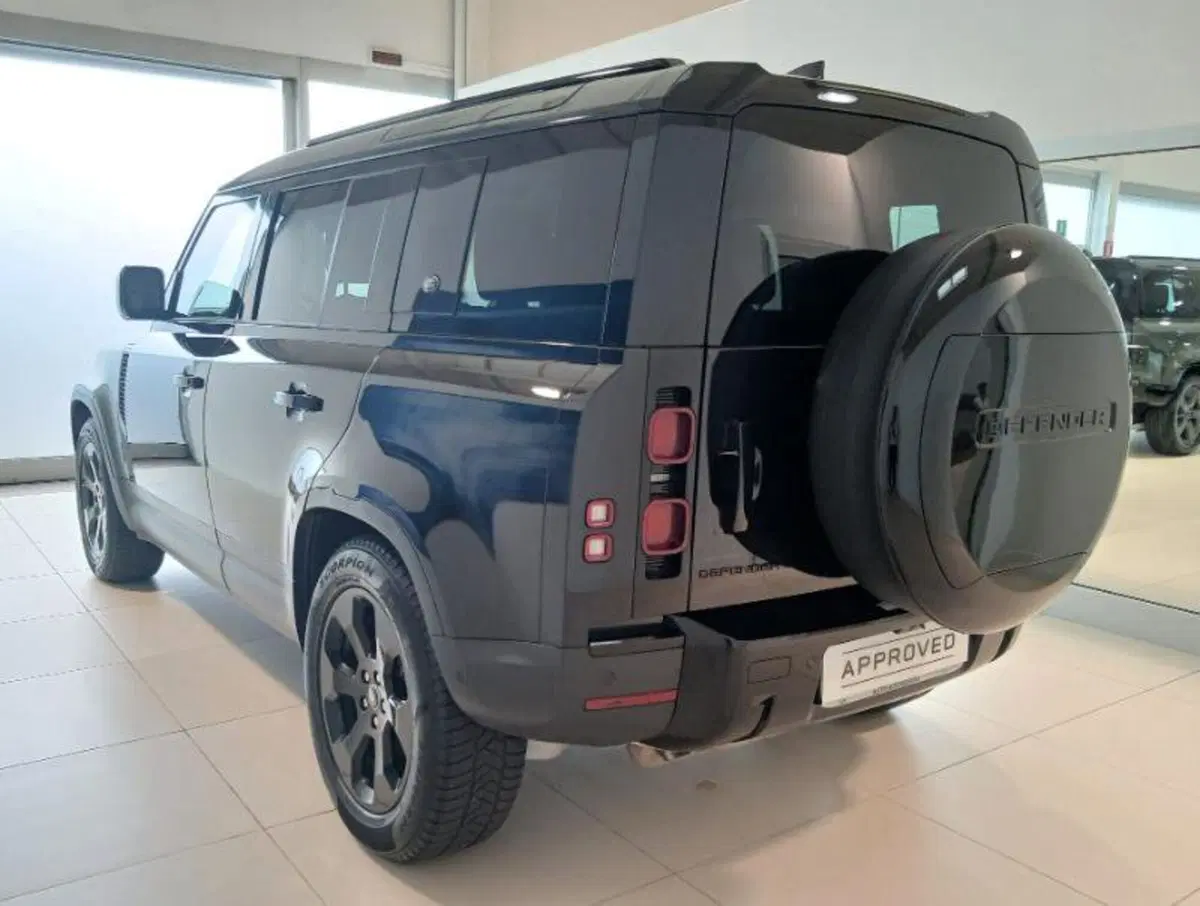 Land Rover Defender usata a Venezia (2)
