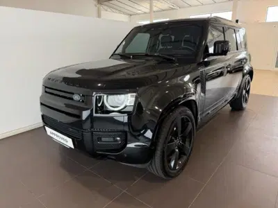 Land Rover Defender 110 3.0d i6 mhev X-Dynamic SE awd 250cv auto del 2022 usata a Venezia