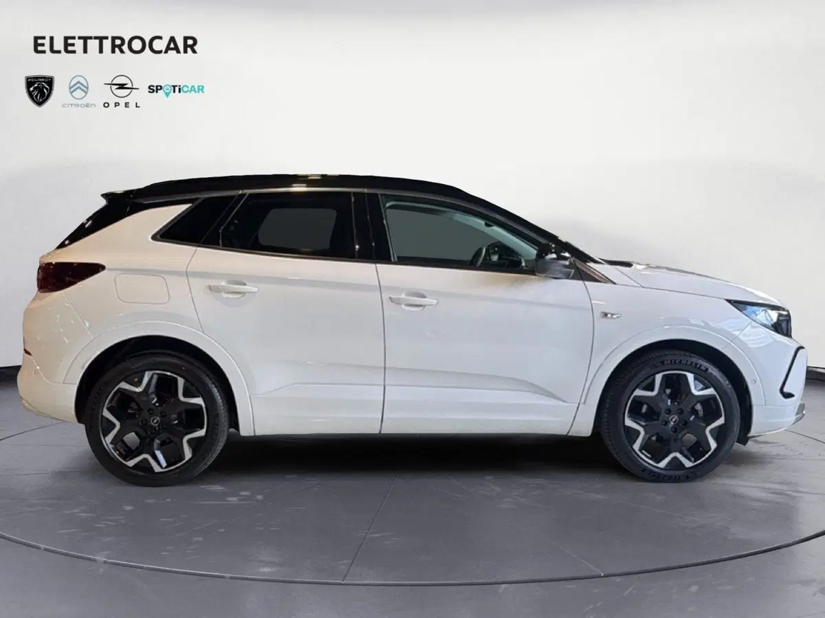 Opel Grandland usata a Vicenza (8)