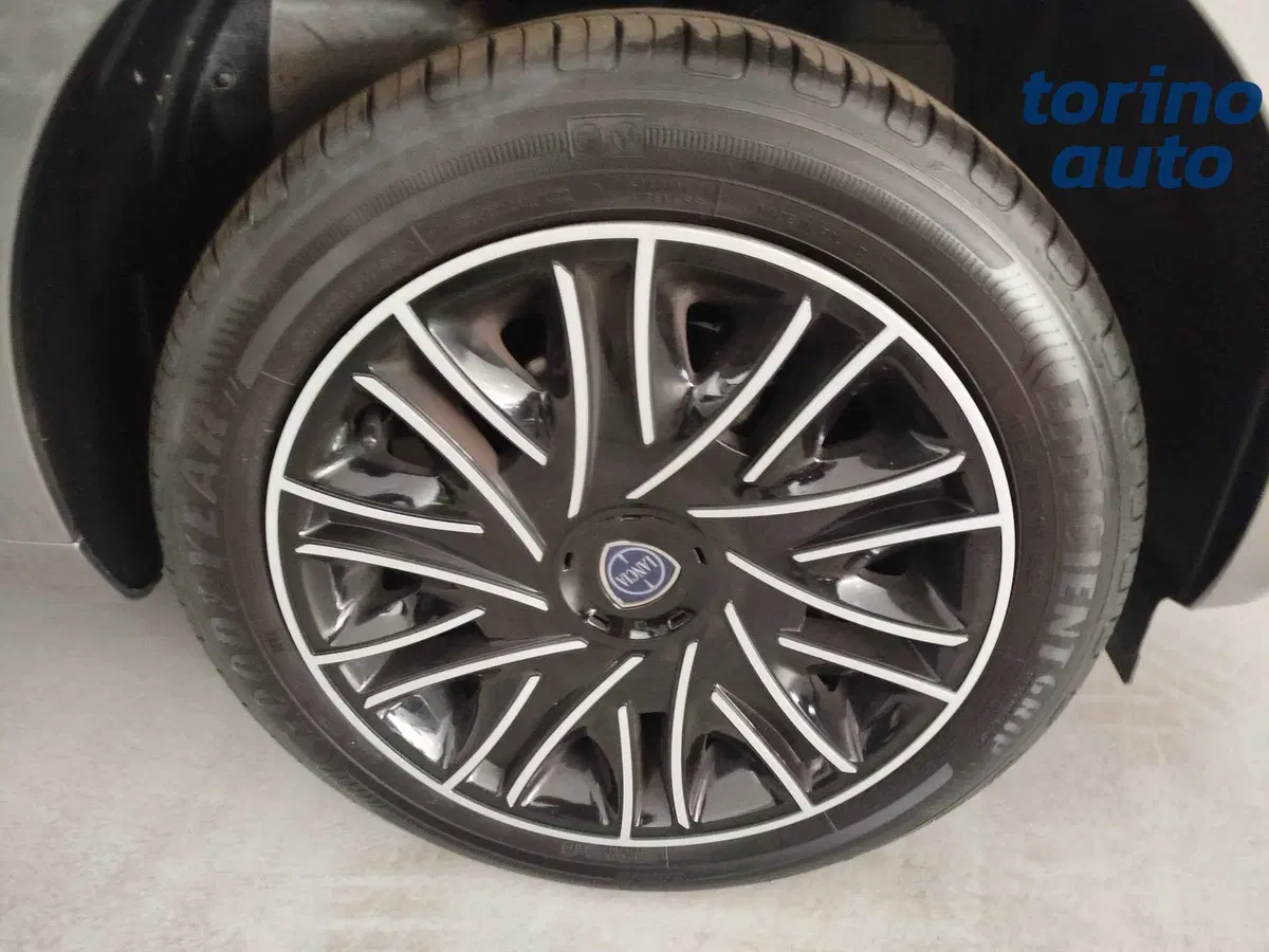 Lancia Ypsilon usata a Cuneo (4)