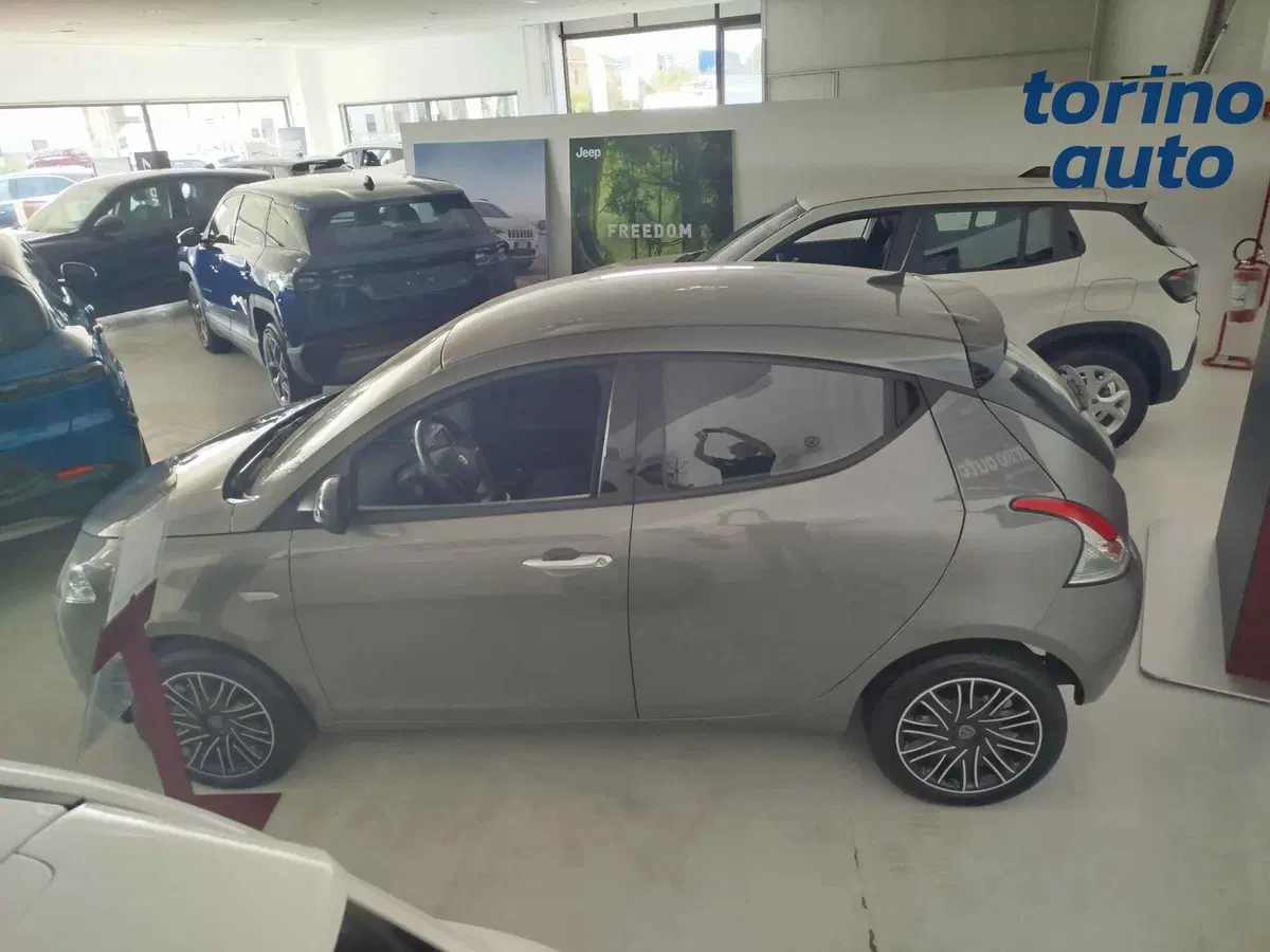 Lancia Ypsilon usata a Cuneo (7)