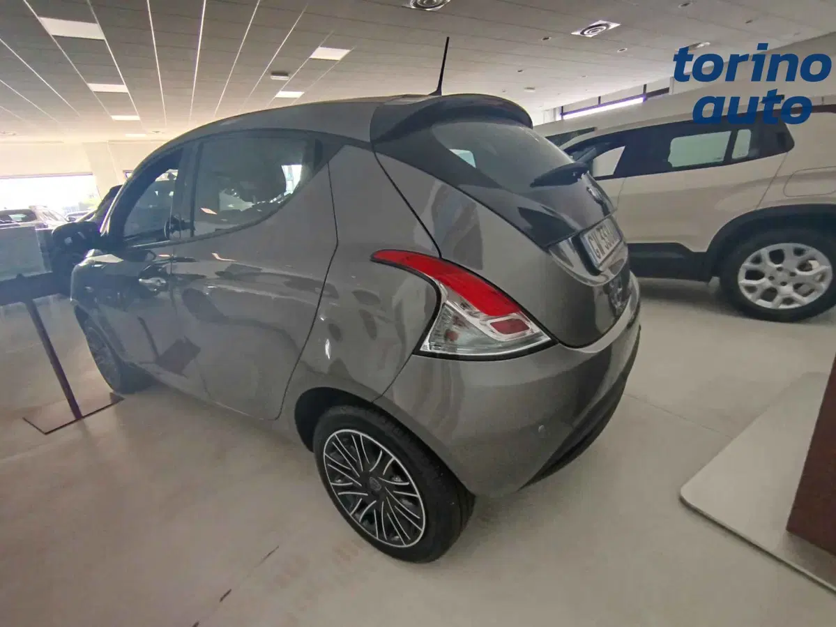 Lancia Ypsilon usata a Cuneo (8)