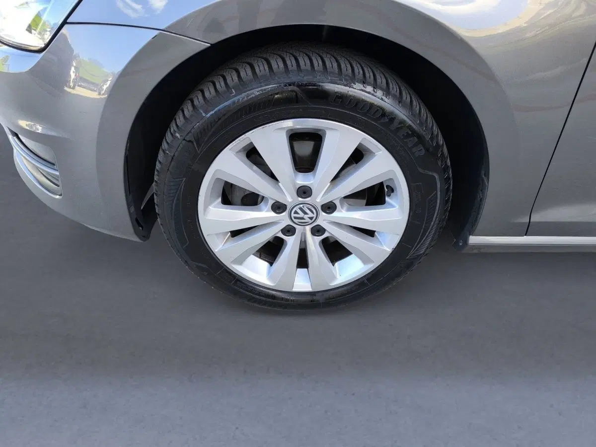 Volkswagen Golf usata a Udine (7)