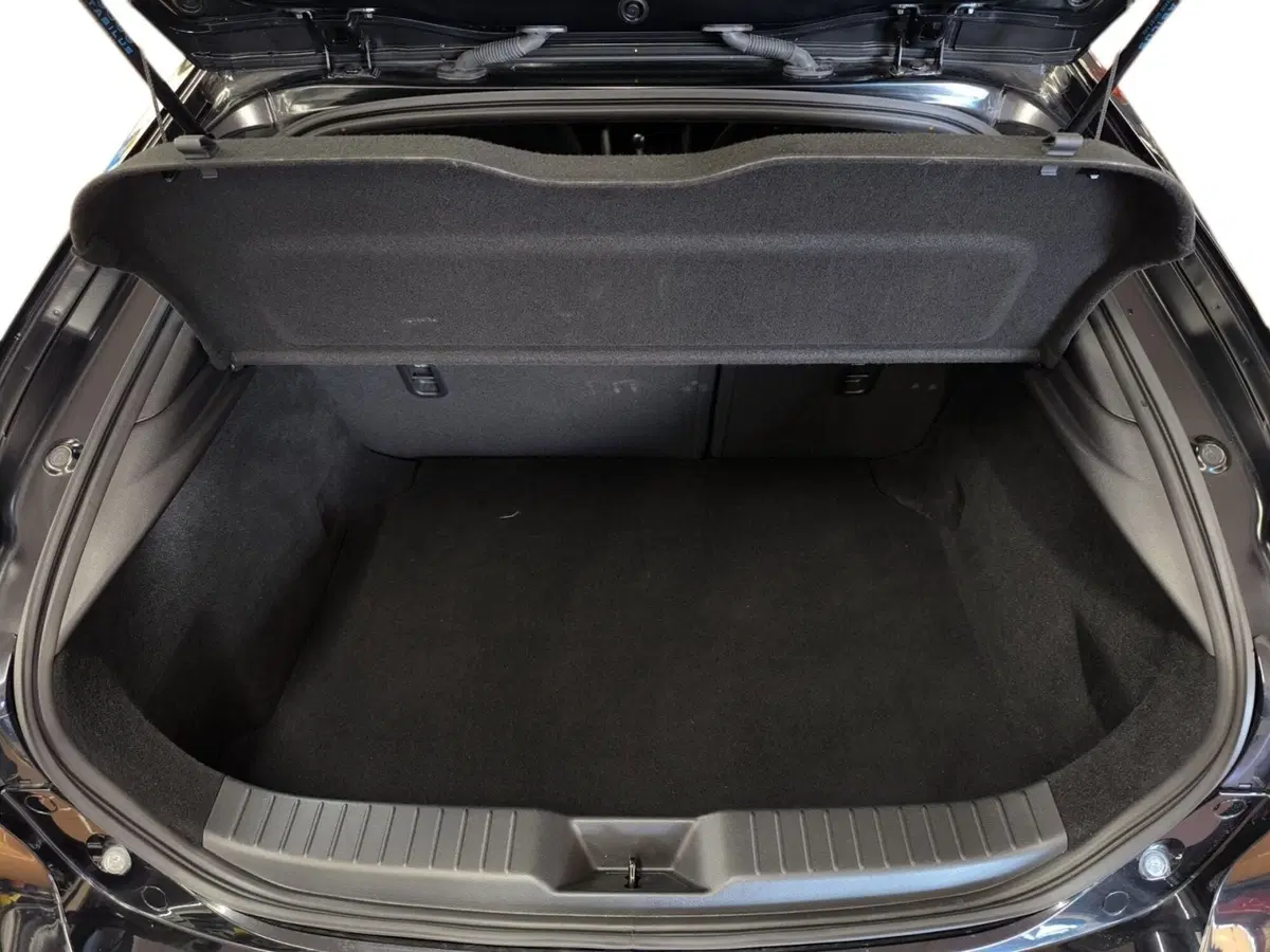 Mazda Mazda3 Hatchback usata a Udine (15)