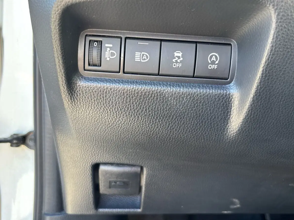 Toyota Aygo X usata a Latina (20)
