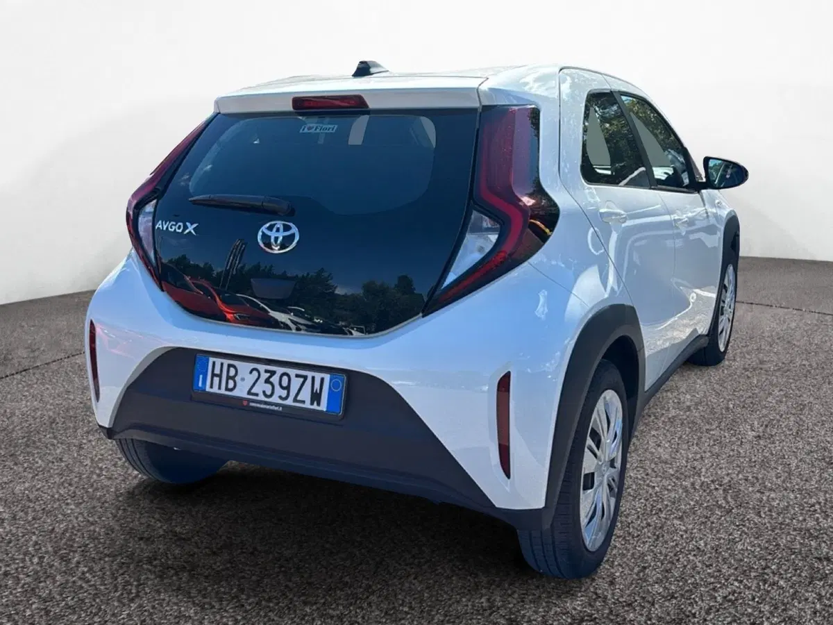 Toyota Aygo X usata a Latina (3)