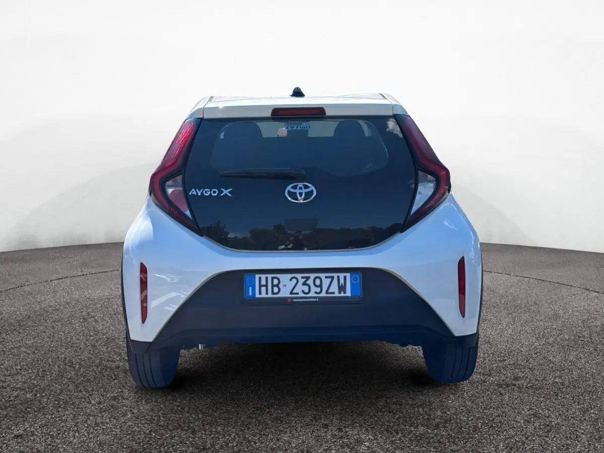 Toyota Aygo X usata a Latina (5)