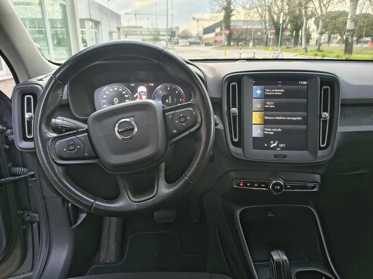 Volvo XC40 usata a Padova (12)