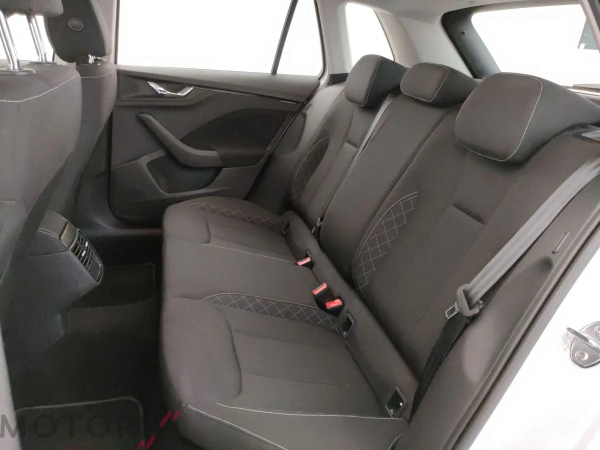 Skoda Kamiq usata a Varese (10)