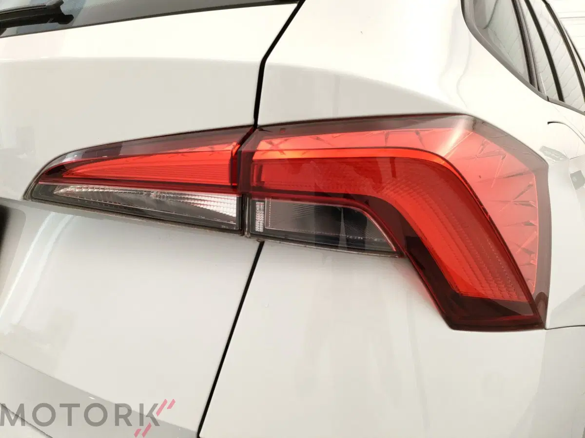 Skoda Kamiq usata a Varese (8)