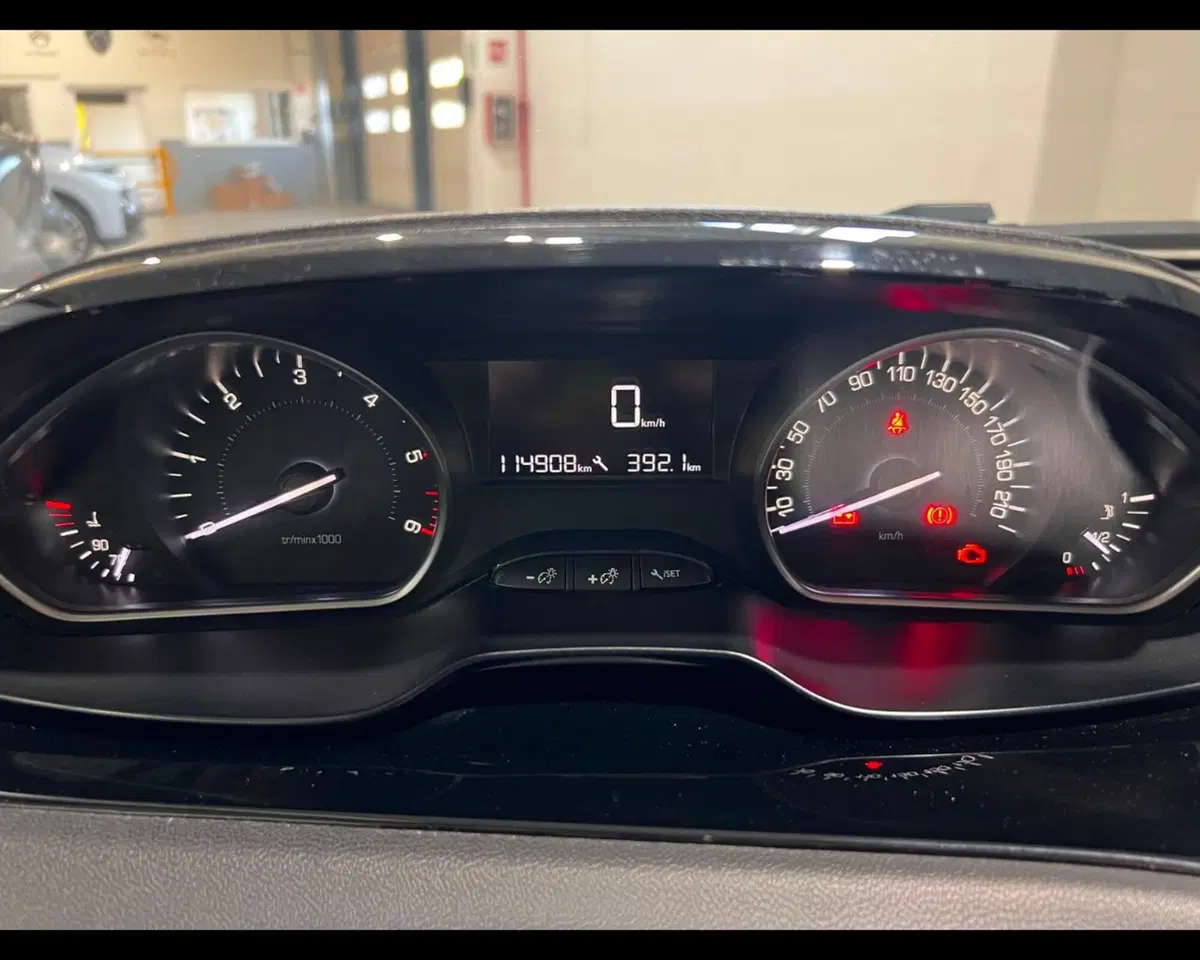Peugeot 208 usata a Alessandria (10)