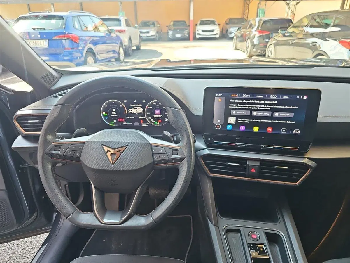 Cupra Formentor usata a Lecco (10)