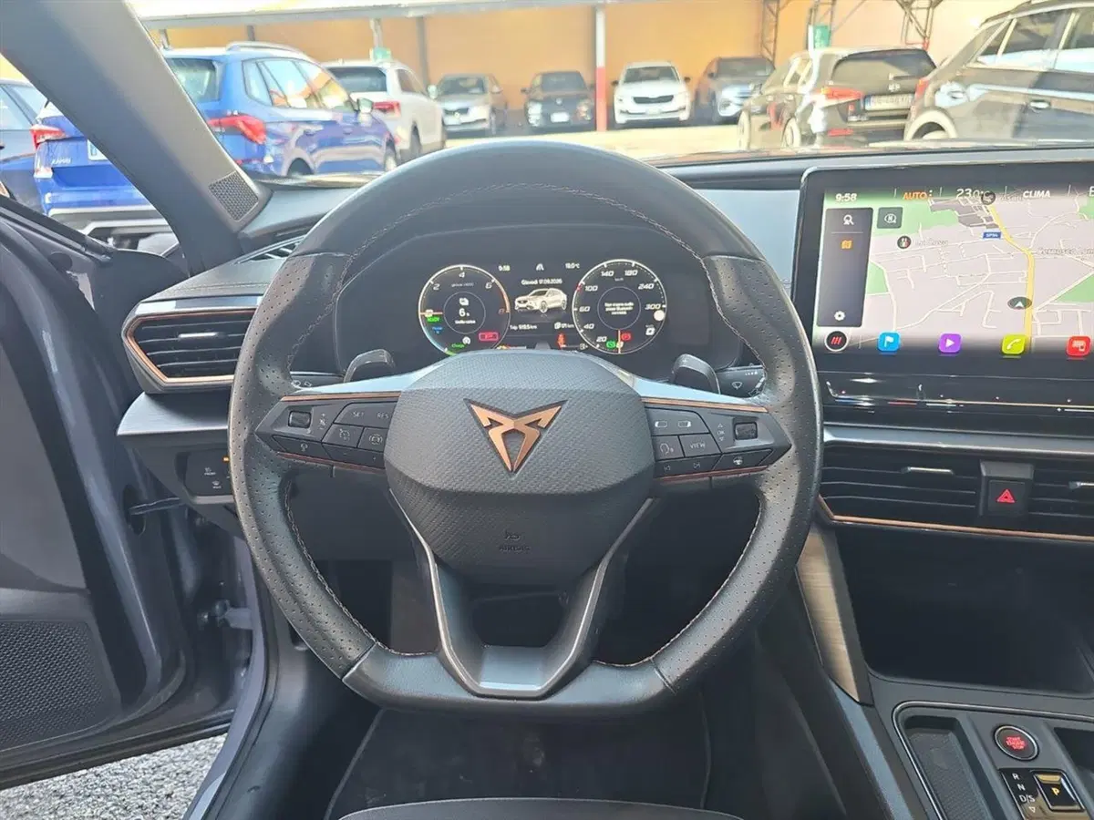 Cupra Formentor usata a Lecco (12)