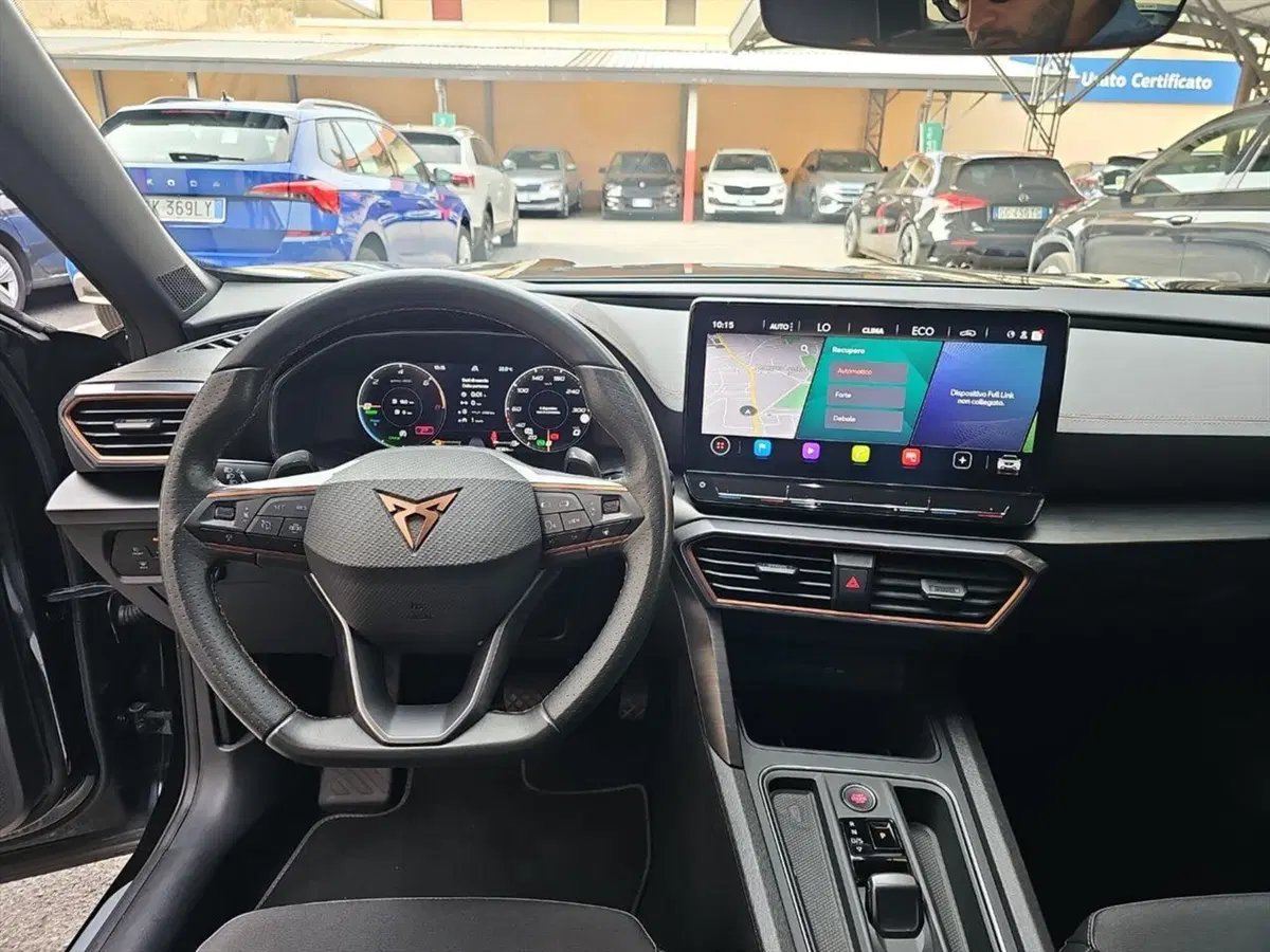 Cupra Formentor usata a Lecco (12)