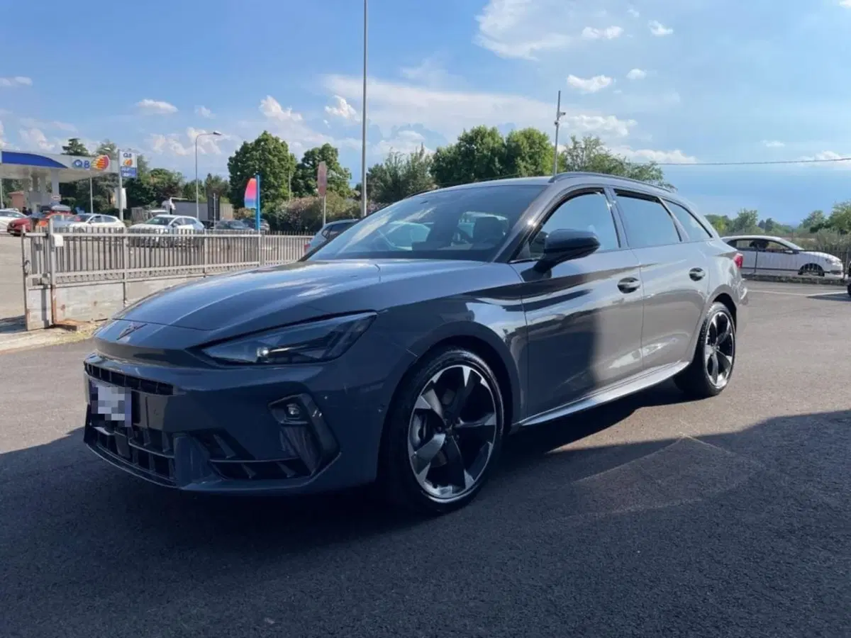 Cupra Leon Station Wagon usata a Bologna (8)