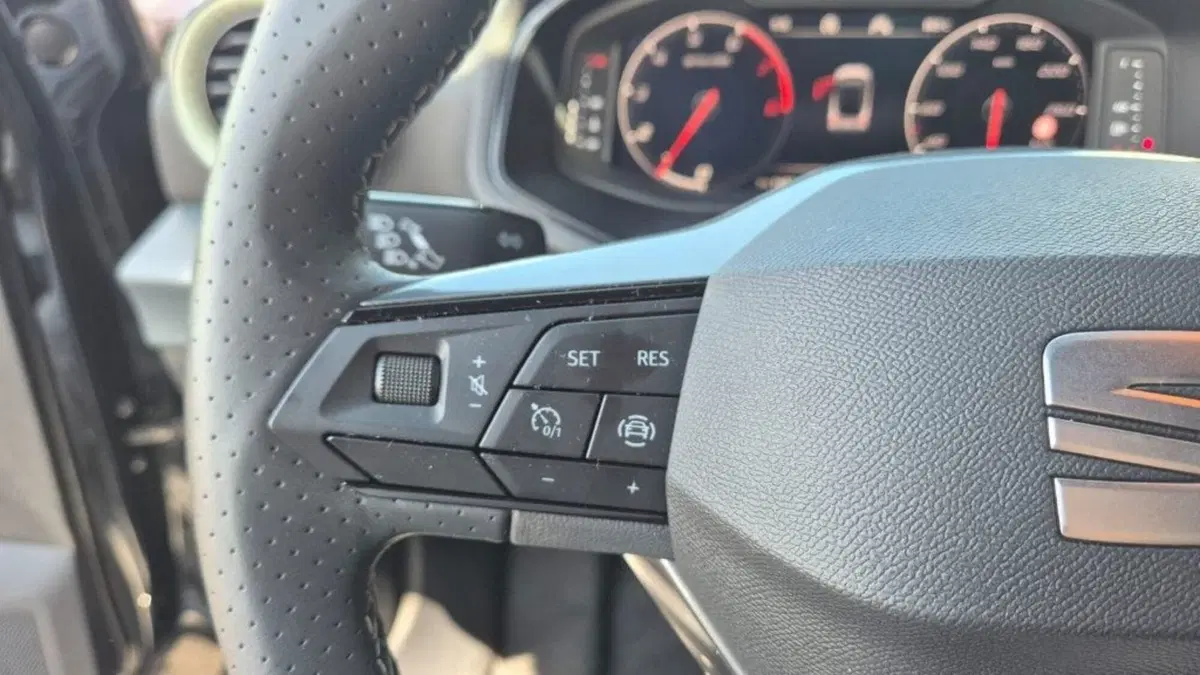 SEAT Arona usata a Bologna (10)