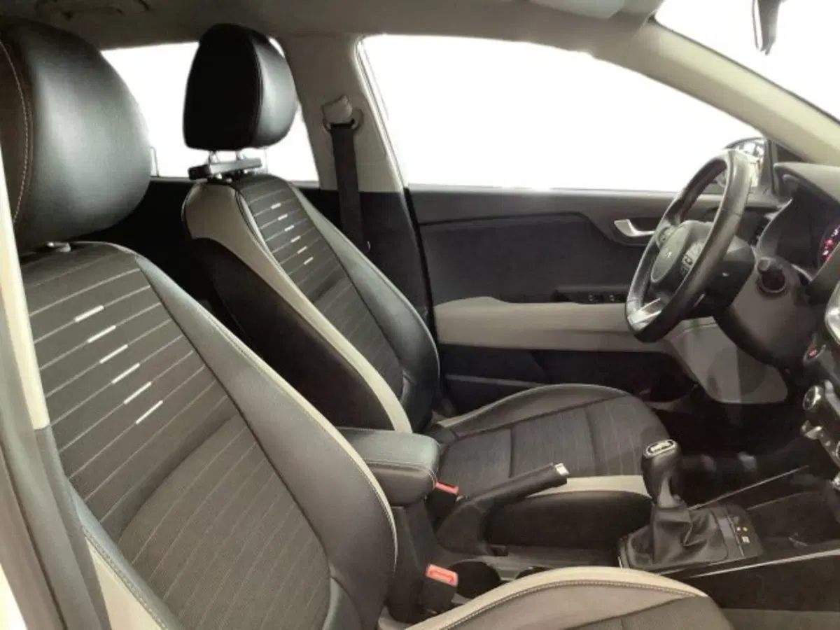 Kia Stonic usata a Catania (10)