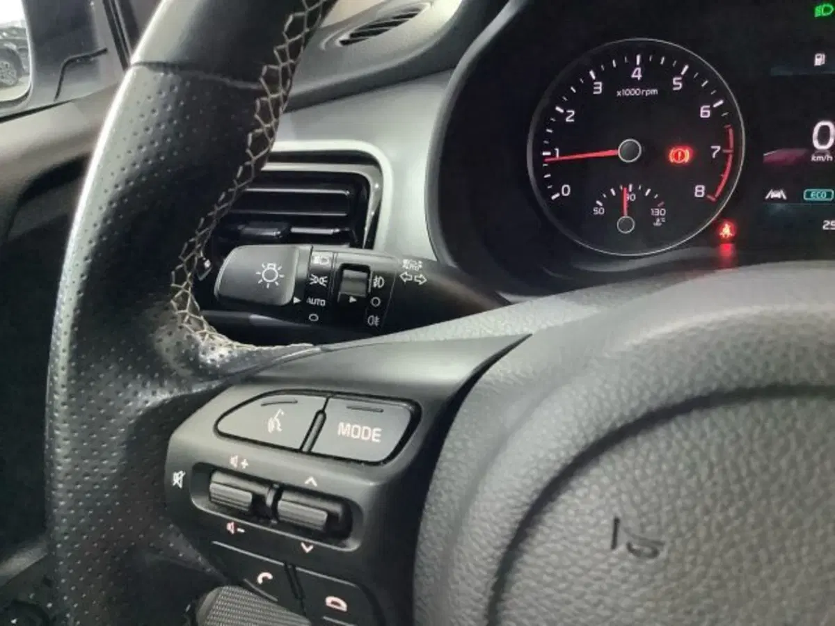 Kia Stonic usata a Catania (19)