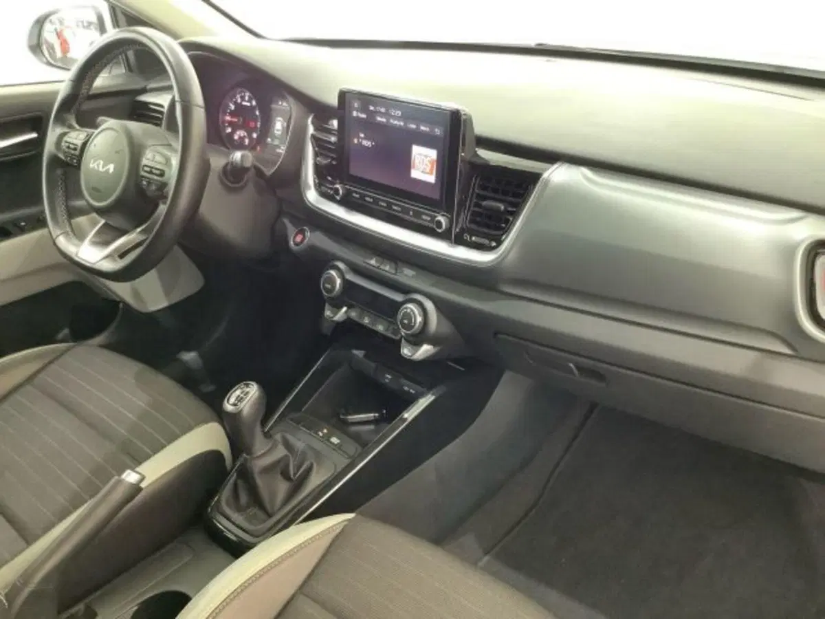 Kia Stonic usata a Catania (9)
