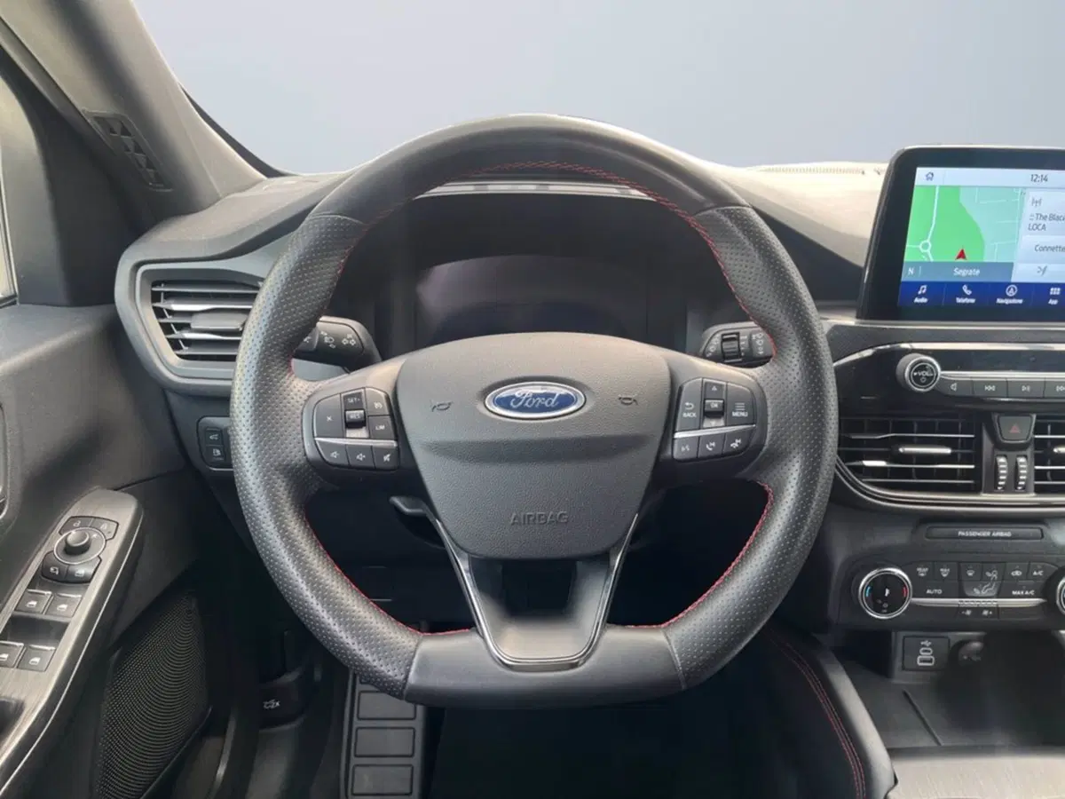 Ford Kuga usata a Milano (13)