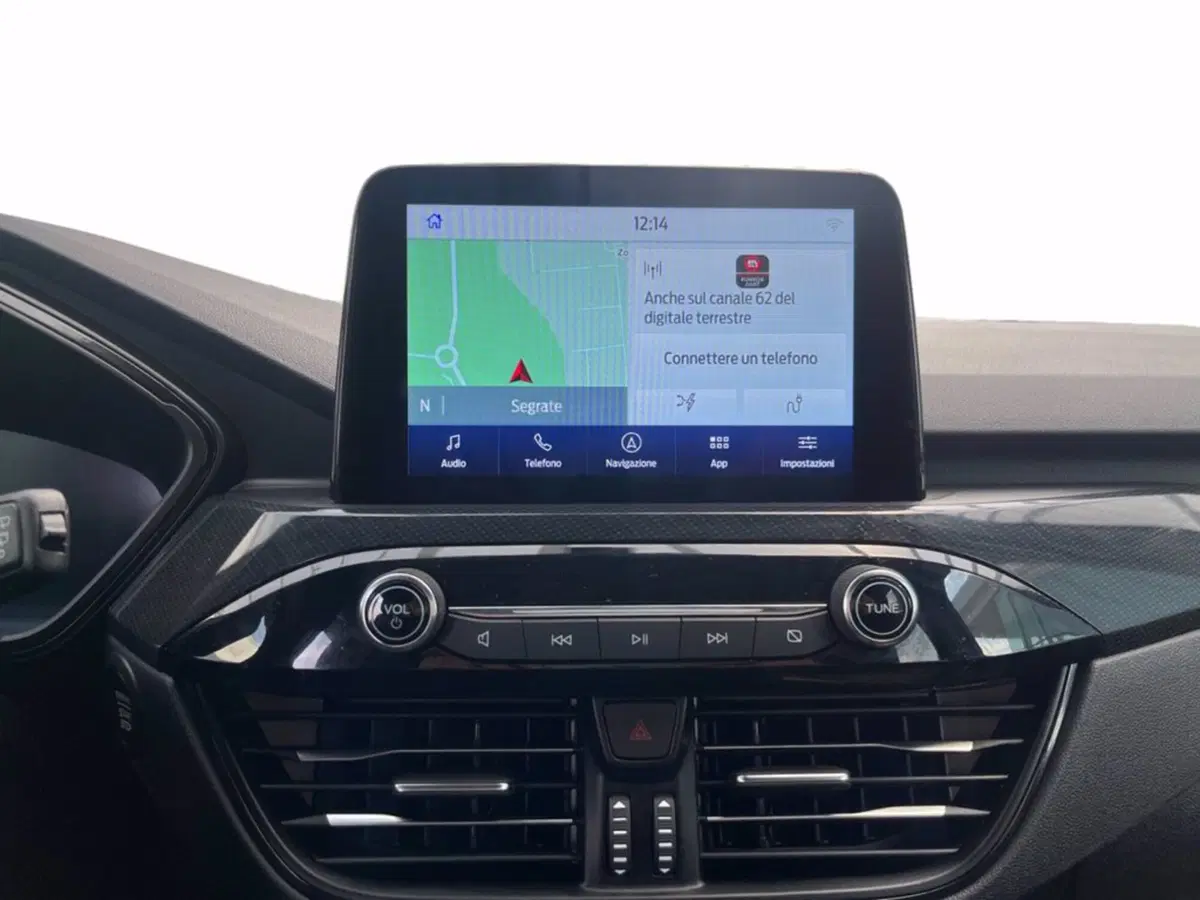 Ford Kuga usata a Milano (14)