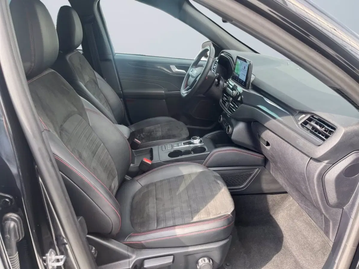 Ford Kuga usata a Milano (15)