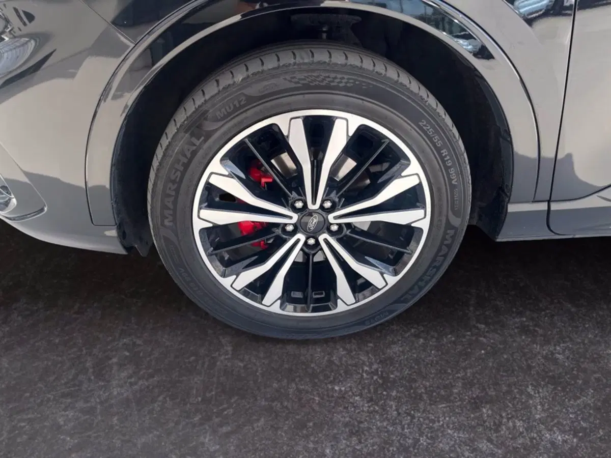 Ford Kuga usata a Milano (9)