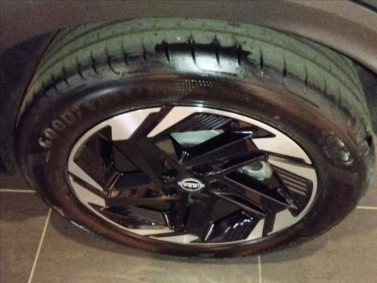 Nissan Qashqai usata a Milano (4)