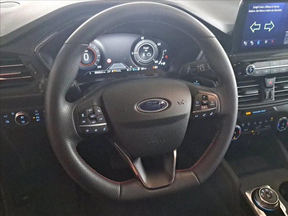 Ford Kuga usata a Milano (17)
