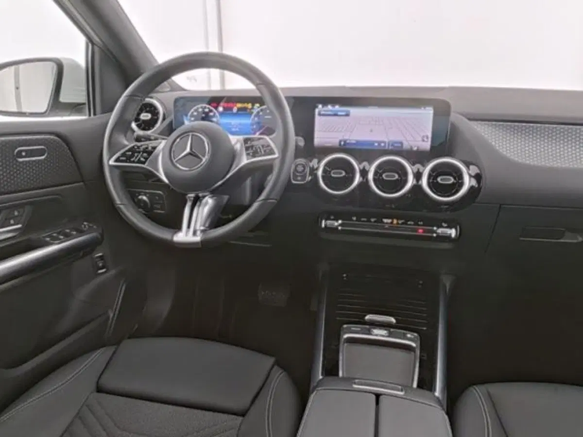 Mercedes-Benz Classe B usata a Milano (6)