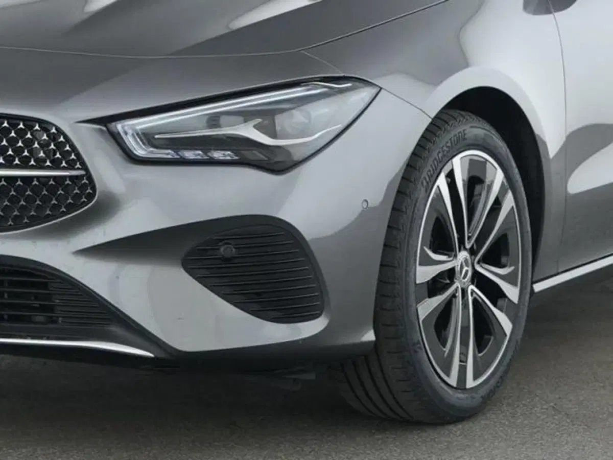Mercedes-Benz CLA Shooting Brake usata a Milano (3)