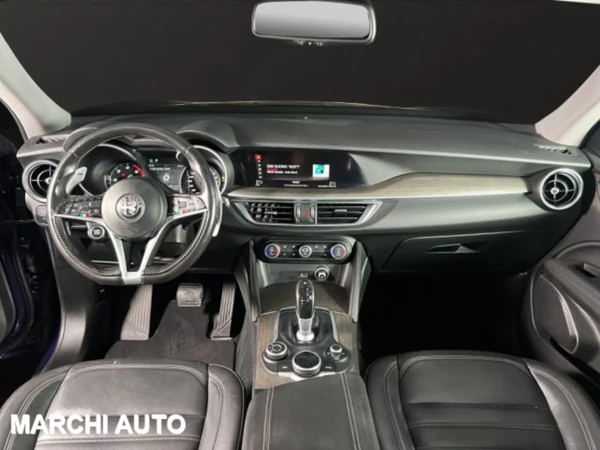 Alfa Romeo Stelvio usata a Perugia (13)