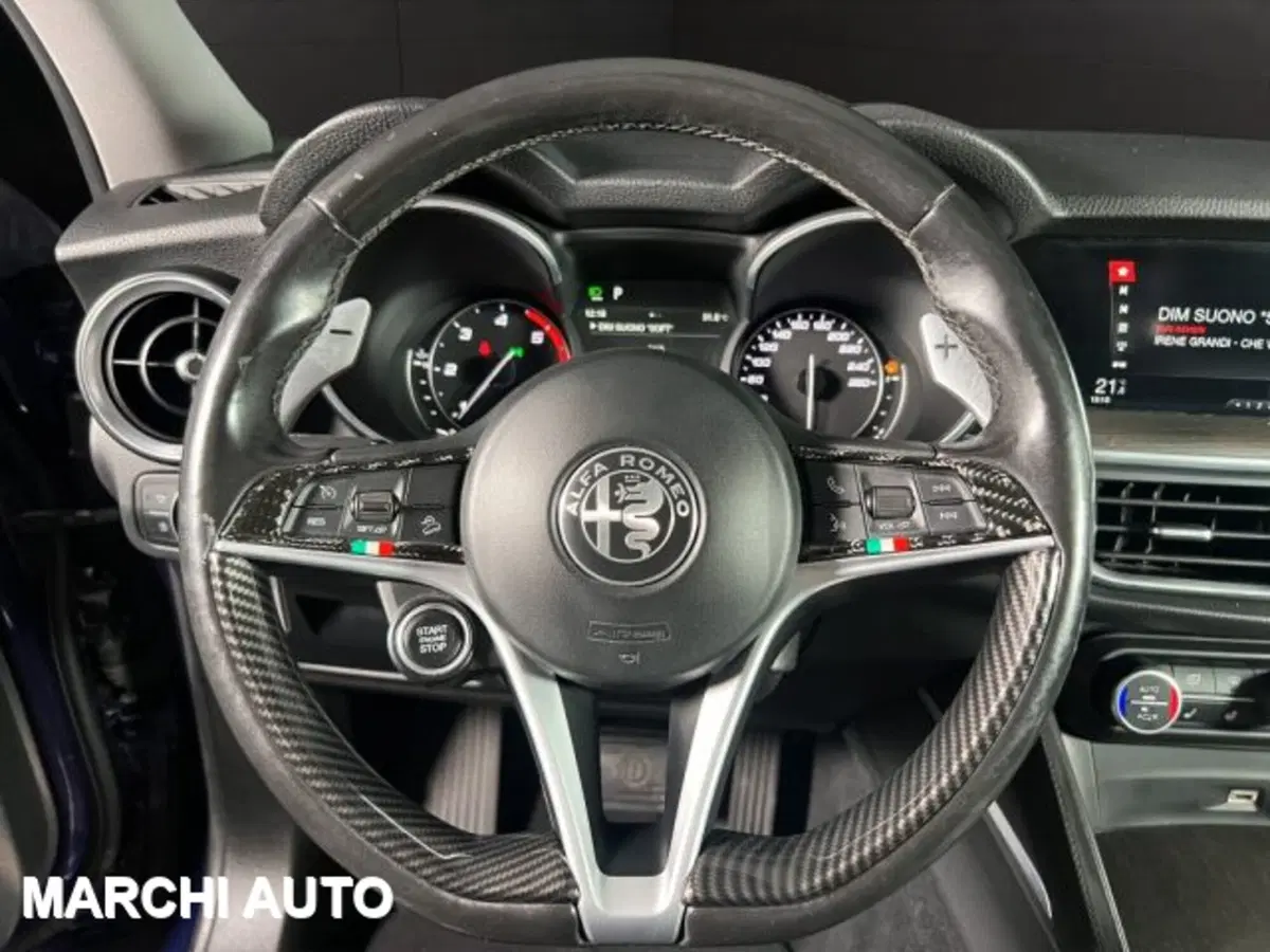 Alfa Romeo Stelvio usata a Perugia (15)