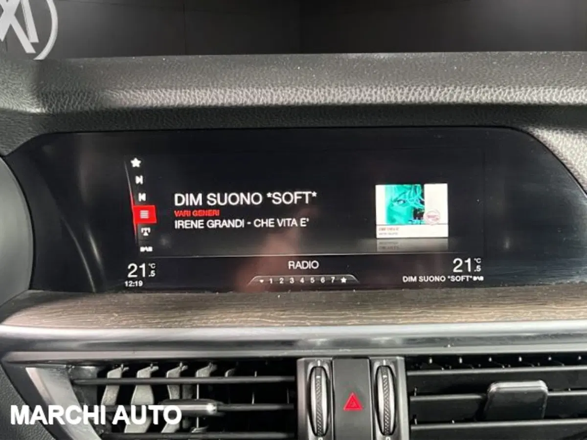 Alfa Romeo Stelvio usata a Perugia (19)