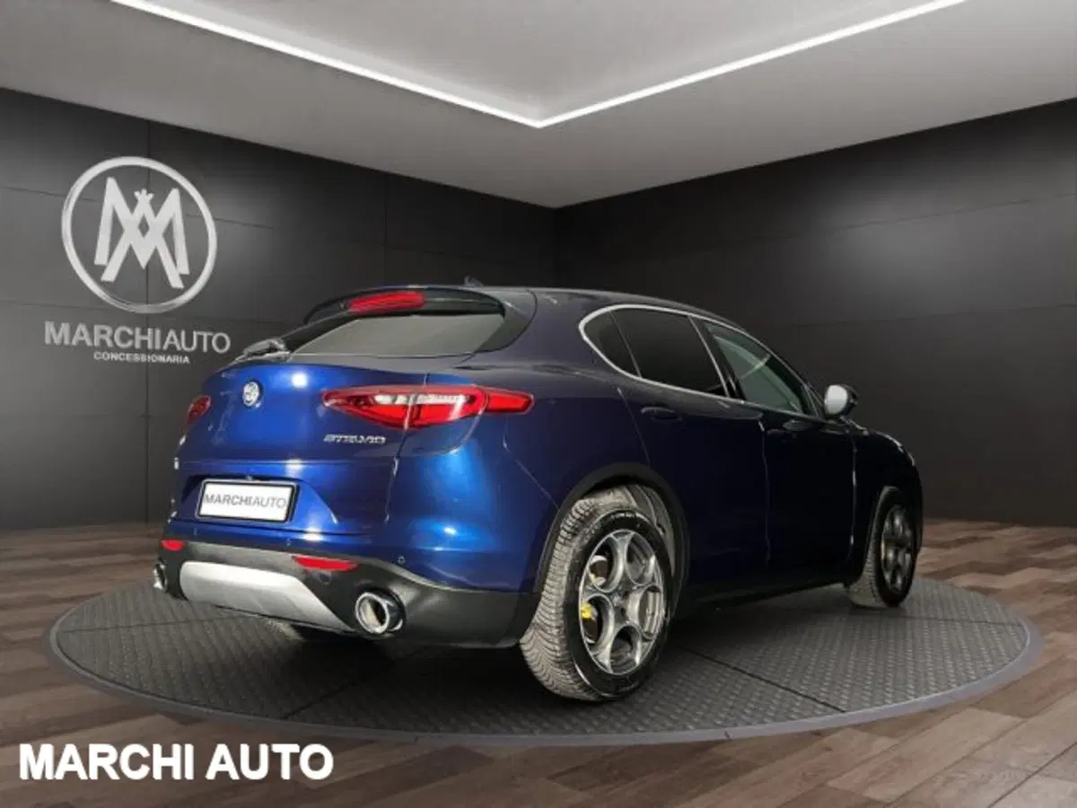 Alfa Romeo Stelvio usata a Perugia (5)