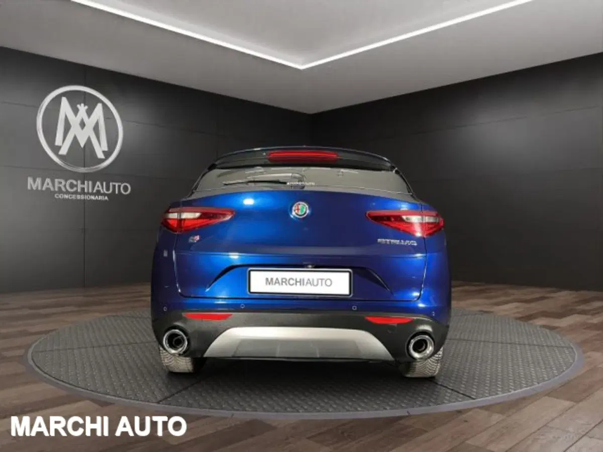 Alfa Romeo Stelvio usata a Perugia (6)