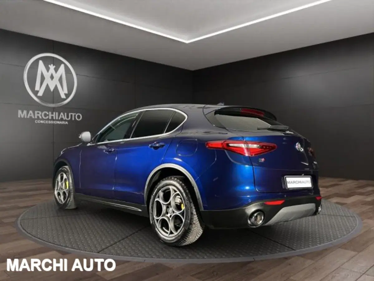 Alfa Romeo Stelvio usata a Perugia (7)