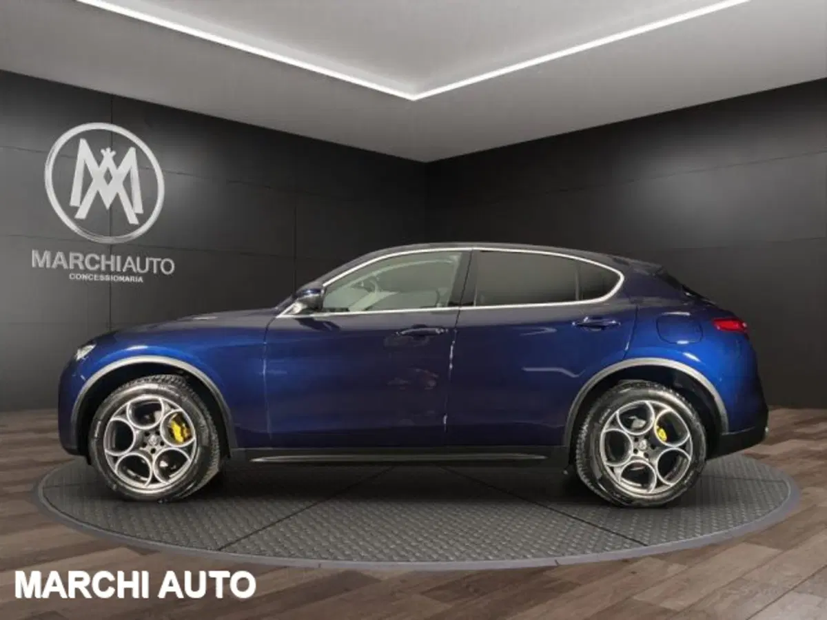 Alfa Romeo Stelvio usata a Perugia (8)
