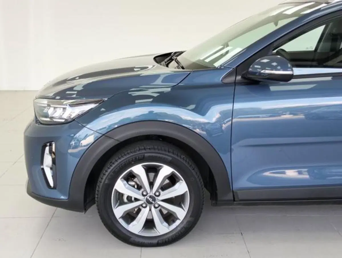 Kia Stonic usata a Como (9)