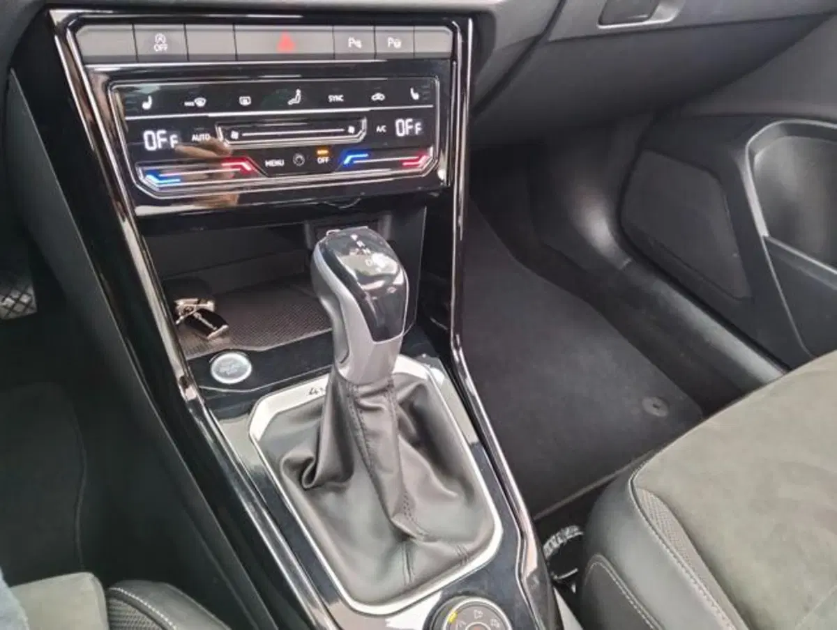 Volkswagen T-Roc usata a Como (17)